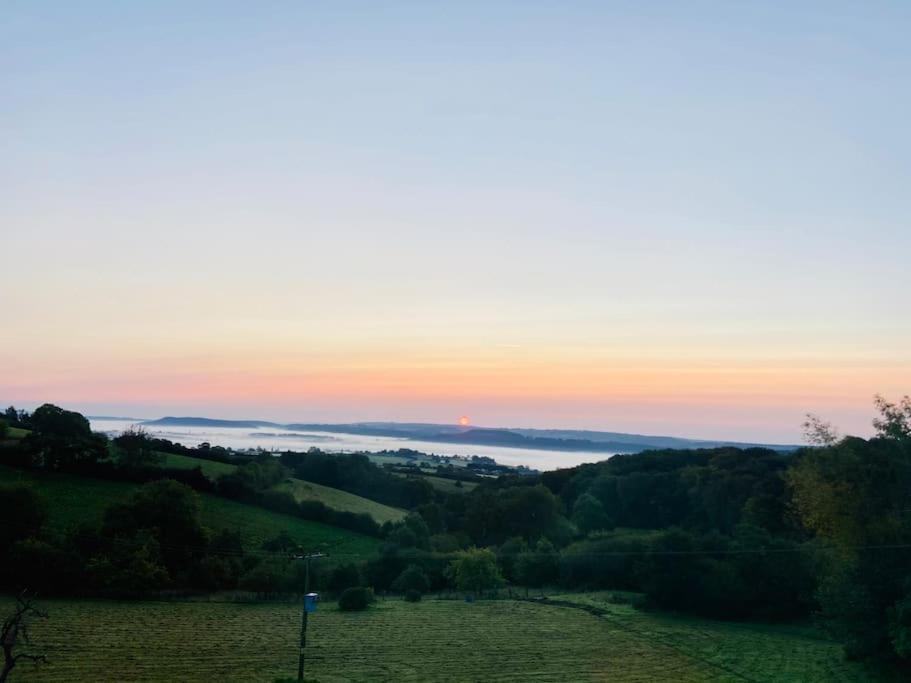 Welsh Newton Common The Cider House Holiday Cottage מראה חיצוני תמונה